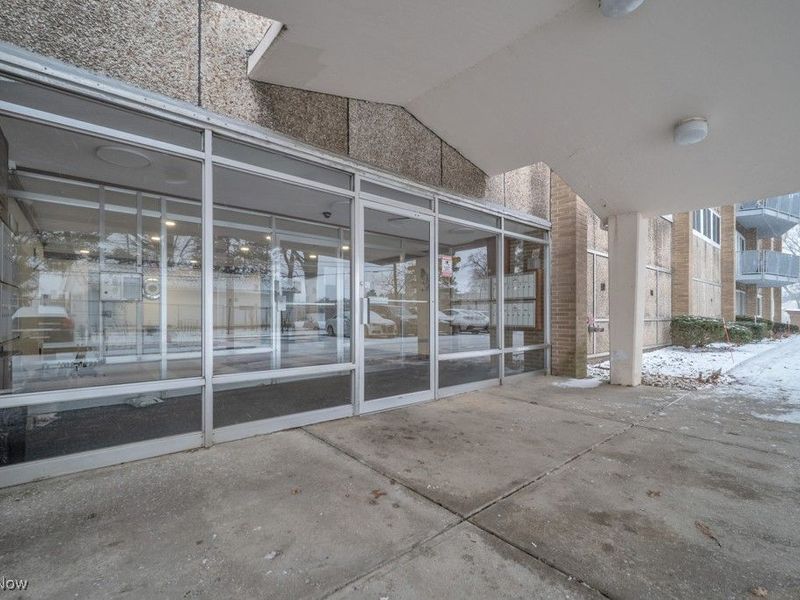 6640 Pearl Road, Unit 402, Parma Heights, OH 44130 Photo 26