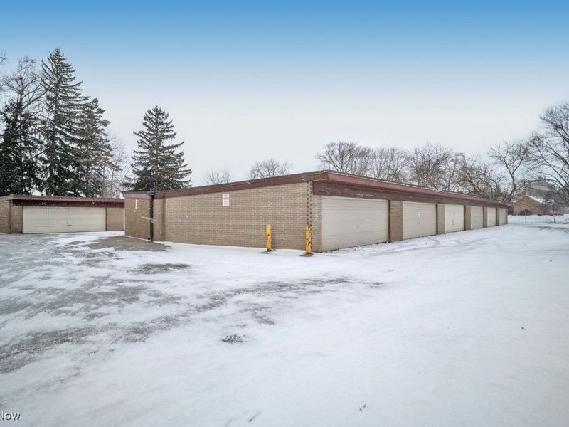 6640 Pearl Road, Unit 402, Parma Heights, OH 44130 Photo 28