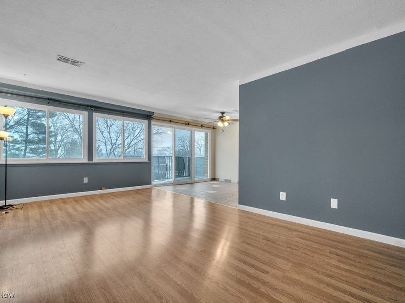 6640 Pearl Road, Unit 402, Parma Heights, OH 44130 Photo 5