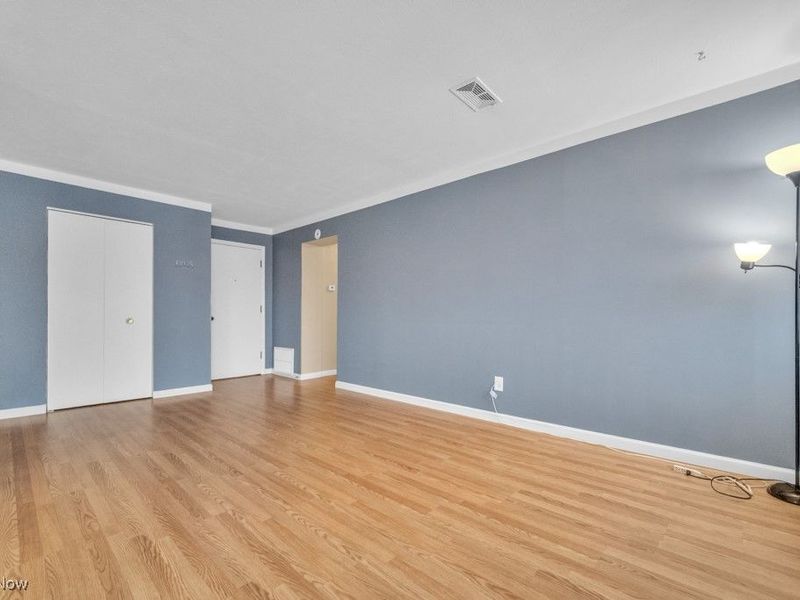 6640 Pearl Road, Unit 402, Parma Heights, OH 44130 Photo 7