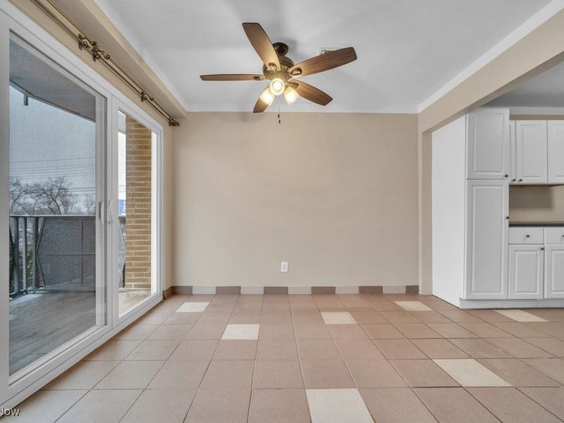 6640 Pearl Road, Unit 402, Parma Heights, OH 44130 Photo 8