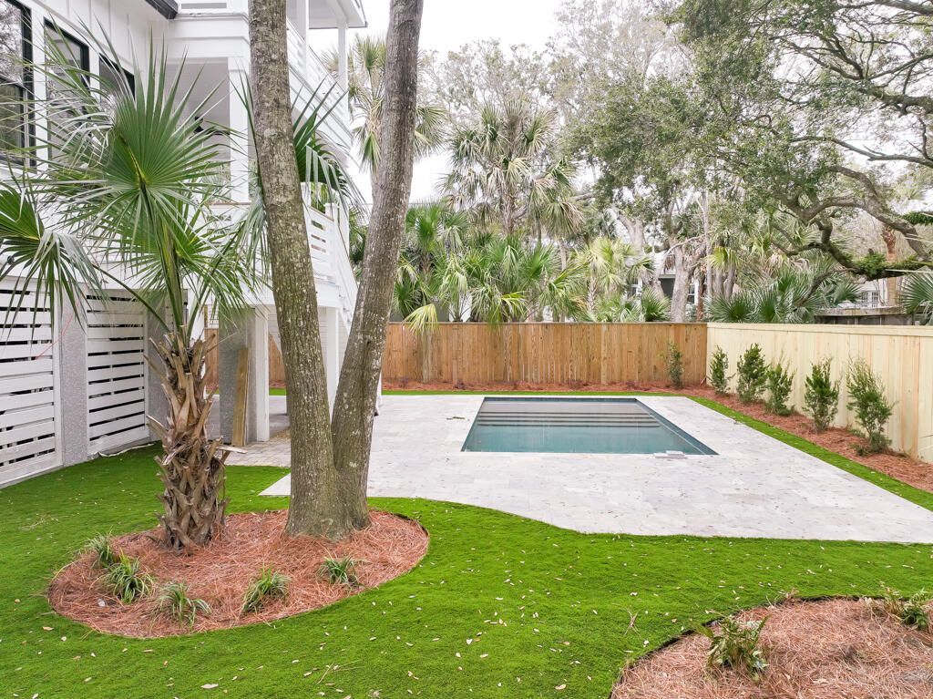 6 29th Avenue Photo 24