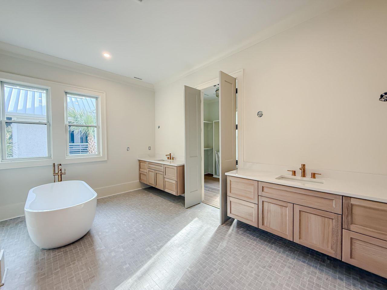 6 29th Avenue Photo 29