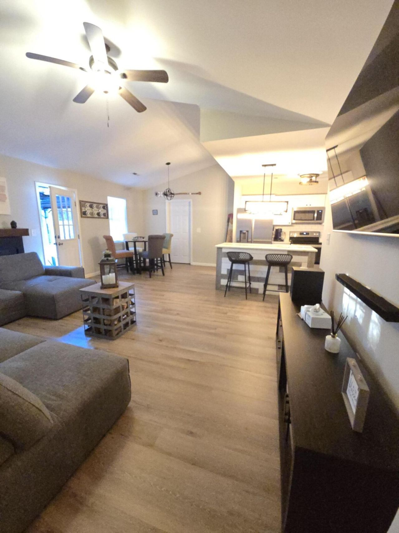 203 Flamingo Drive Photo 13