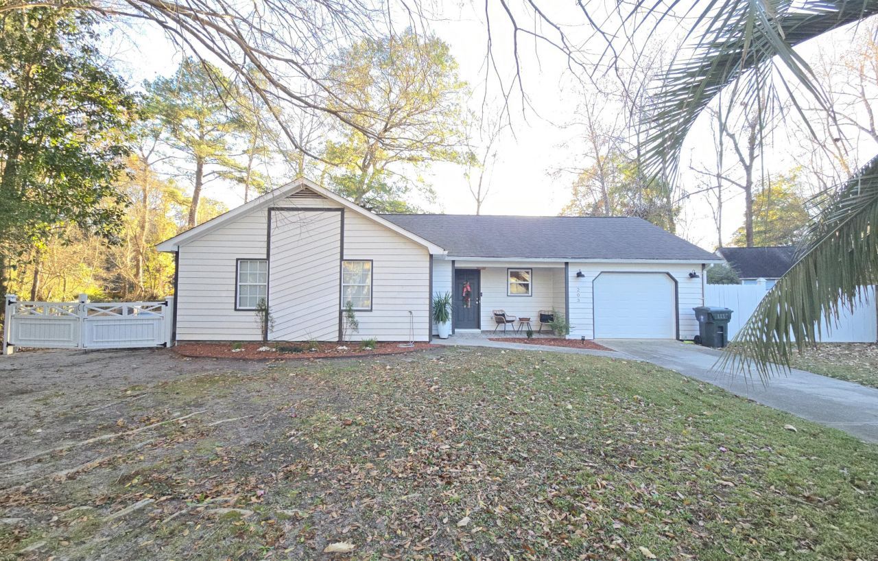 203 Flamingo Drive Photo 4