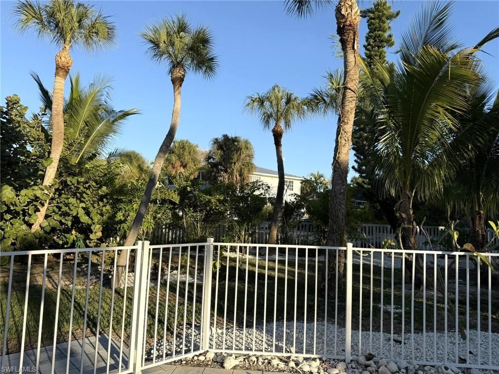 4511 Bartlett Pkwy , Captiva, FL 33924 Photo