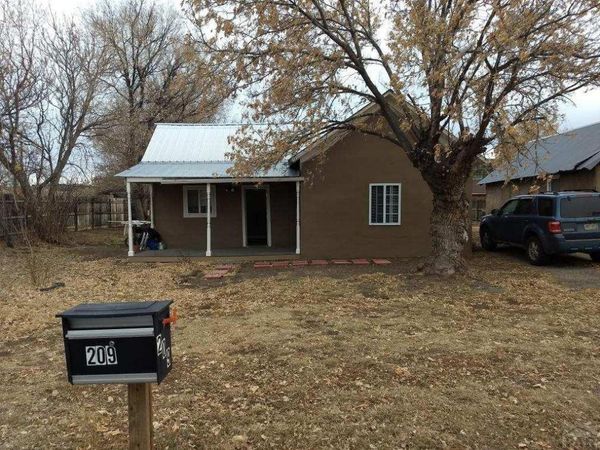 209 E 9th St, Walsenburg, CO 81089
