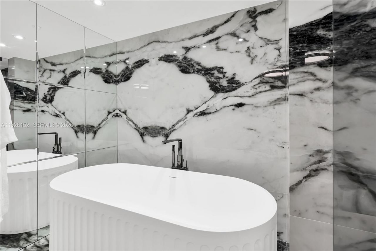 9 Island Ave, Unit 609, Miami Beach, FL 33139 Photo