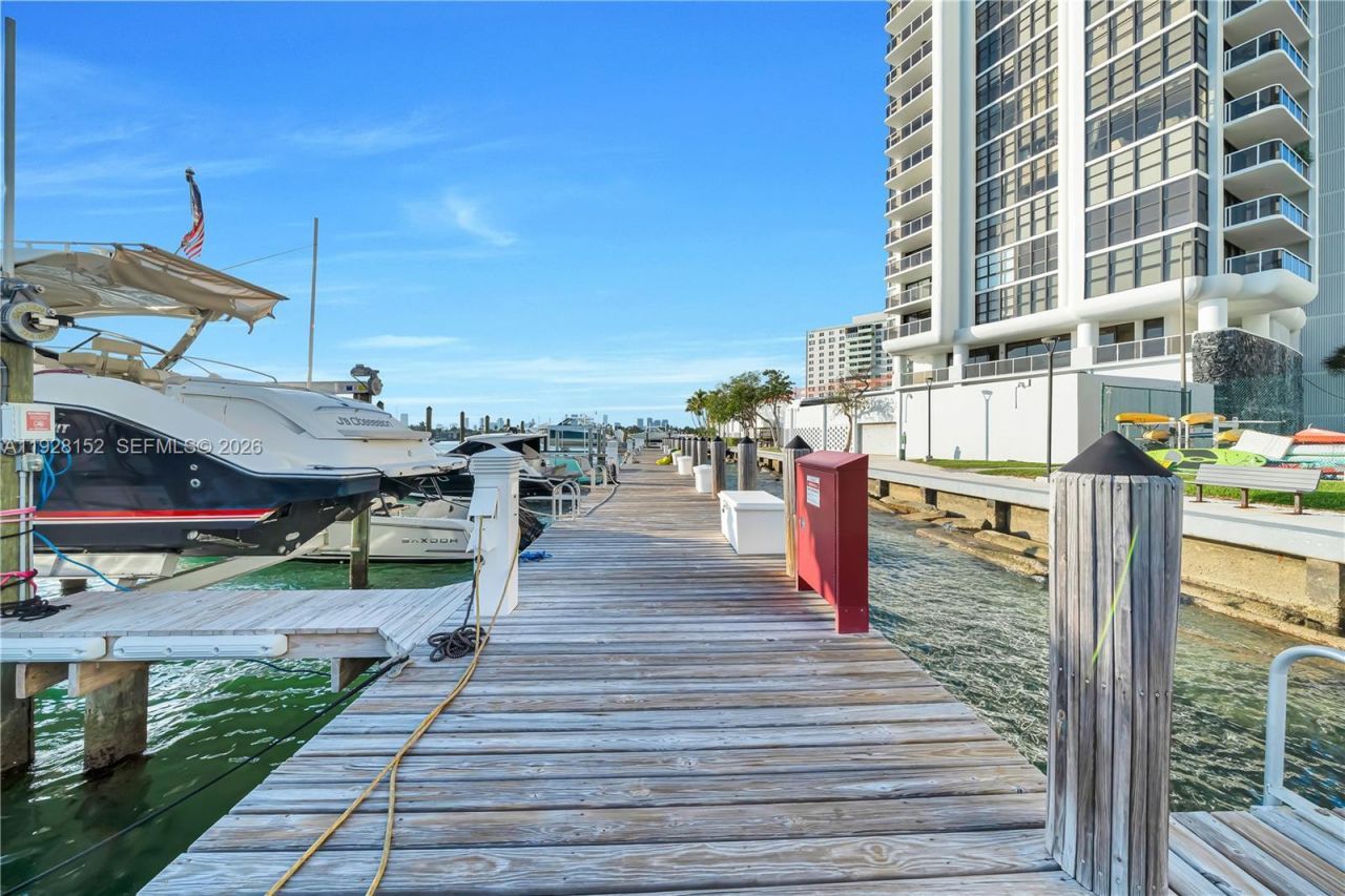 9 Island Ave, Unit 609, Miami Beach, FL 33139 Photo