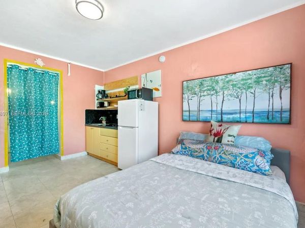 255 W 24th St , Unit 234, Miami Beach, FL 33140