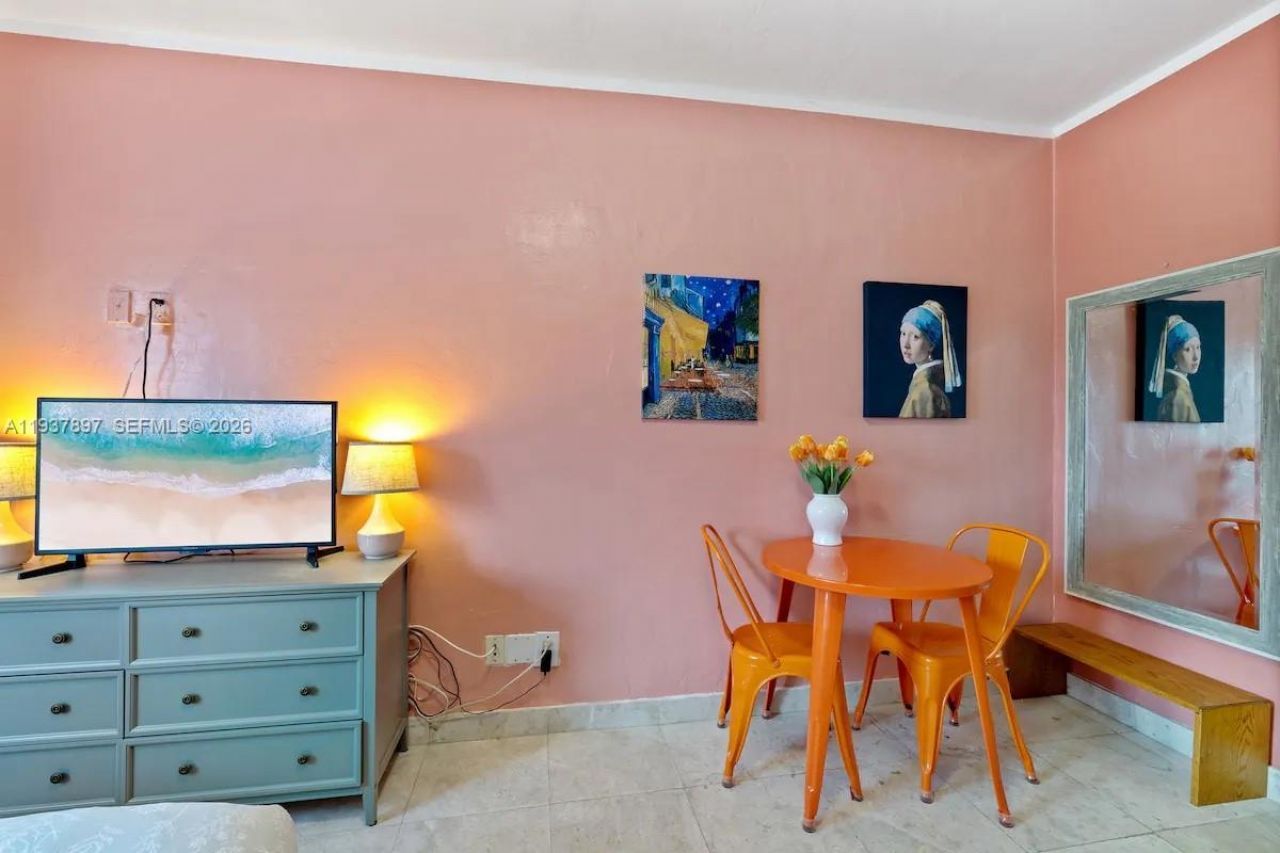 255 W 24th St , Unit 234, Miami Beach, FL 33140 Photo