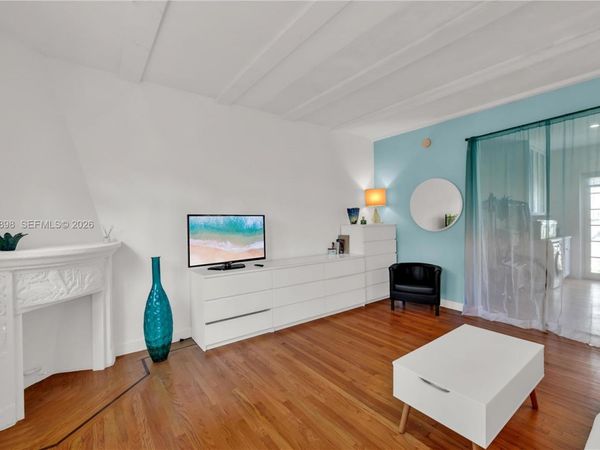 439 15th St , Unit 2, Miami Beach, FL 33139