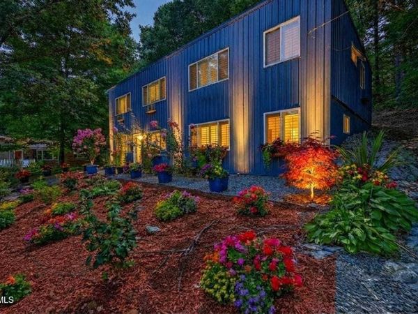 3 Overlook Court, Johnson City, TN 37604