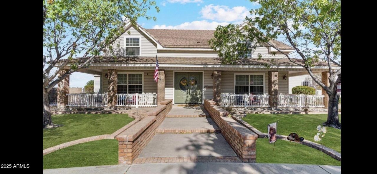 2552 E Ridgewood Lane, Gilbert, AZ 85298 Main Photo