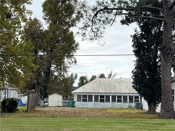 11510 JEFFERSON Highway, River Ridge, LA 70123