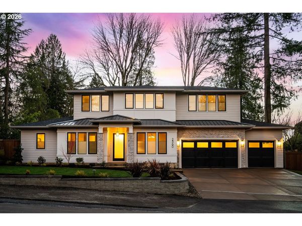2560 GLEN EAGLES PL, Lake Oswego, OR 97034