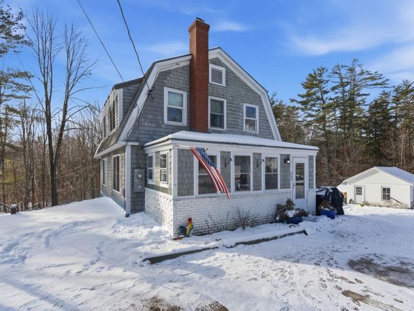 557 Wentworth Road, Brookfield, NH 03872