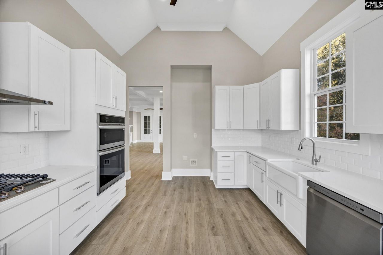 111 Buccaneer Place  Photo 5