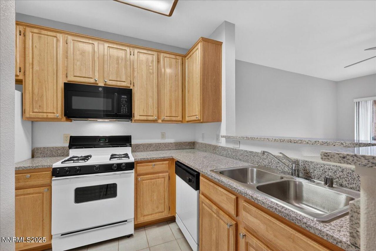 900 S Meadows Parkway, Unit Apt 2322, Reno, NV 89521 Photo
