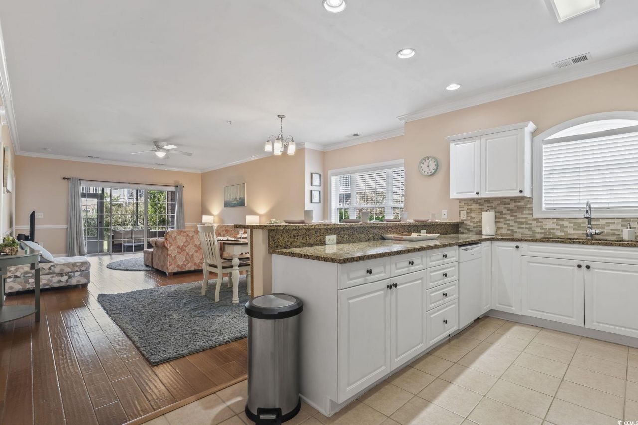 4803 Bovardia Pl. Photo 5