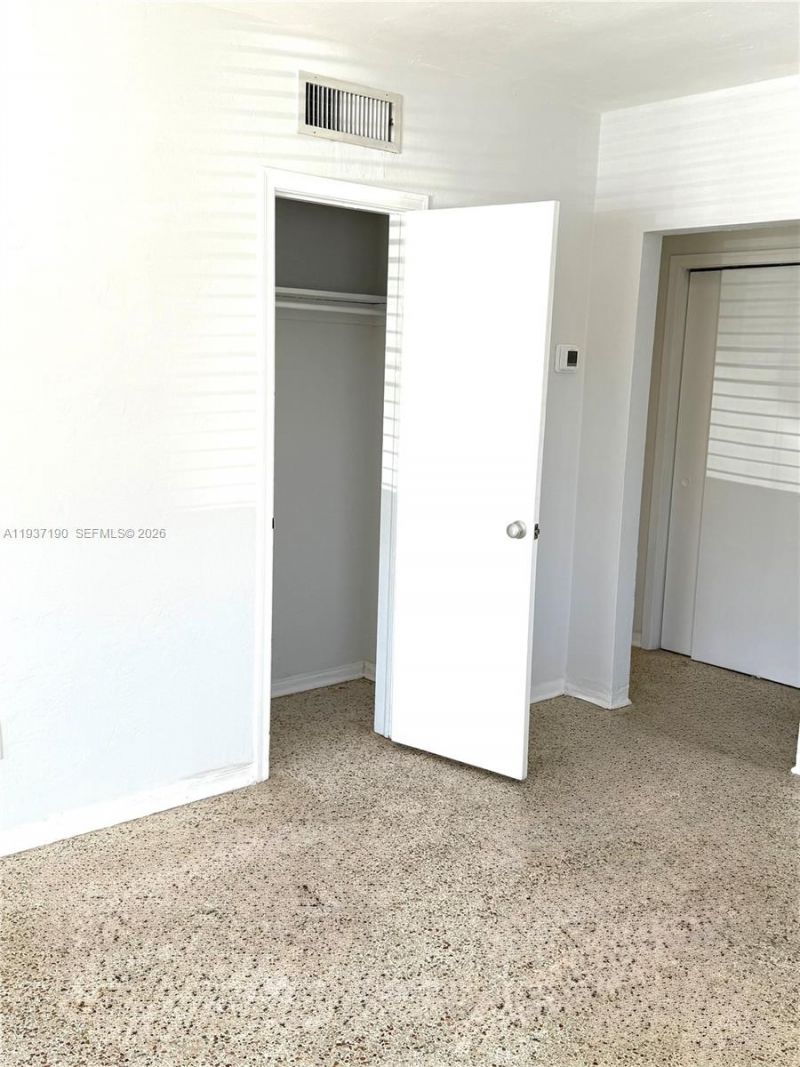 887 80th St, Unit 1, Miami Beach, FL 33141 Photo