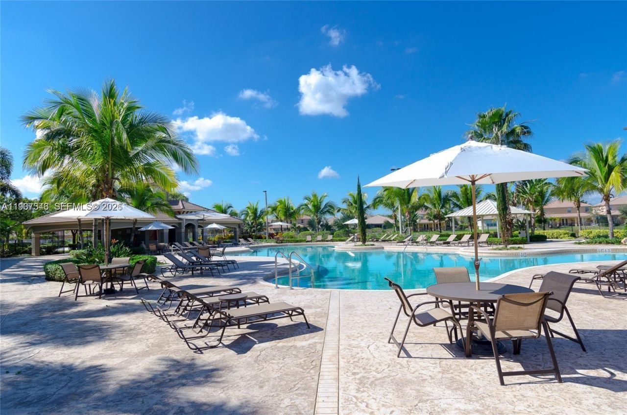 19232 N Gardenia Ave, Unit 19232, Weston, FL 33332 Photo