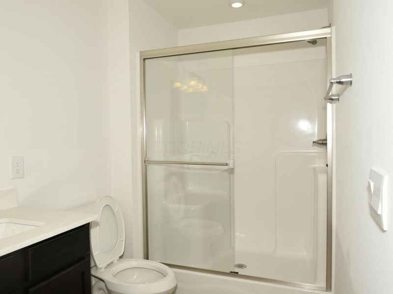 130 Dusky Willow Drive, Reynoldsburg, OH 43068 Photo 16