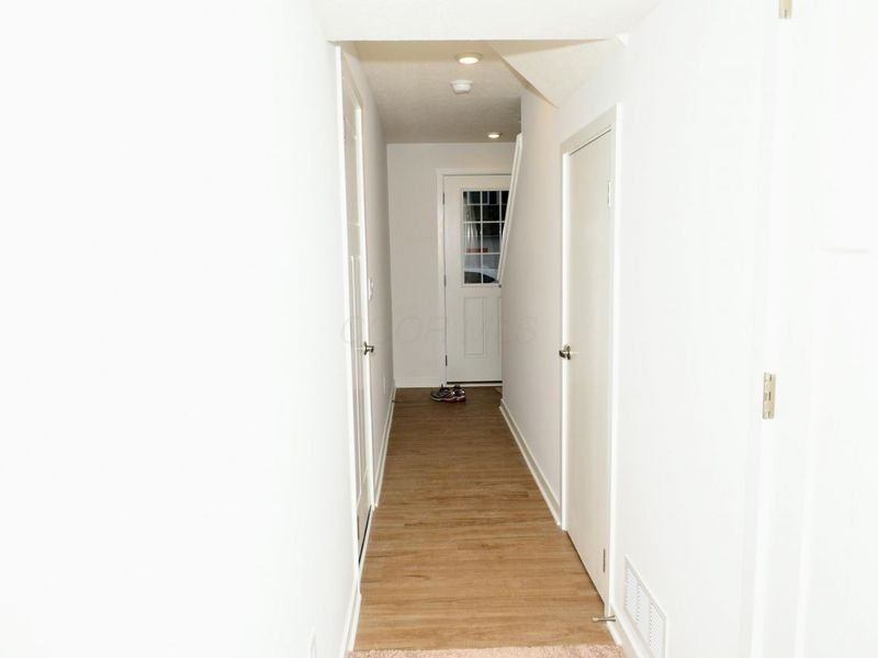 130 Dusky Willow Drive, Reynoldsburg, OH 43068 Photo 2