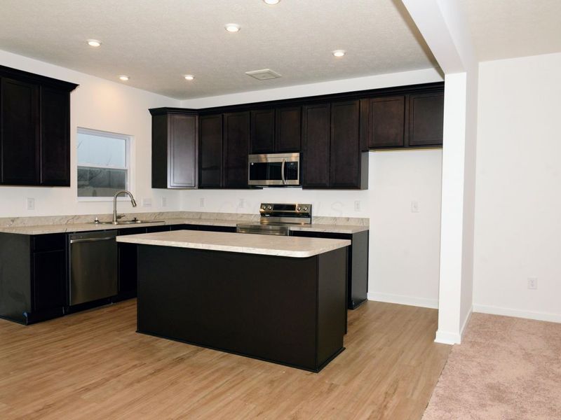 130 Dusky Willow Drive, Reynoldsburg, OH 43068 Photo 4