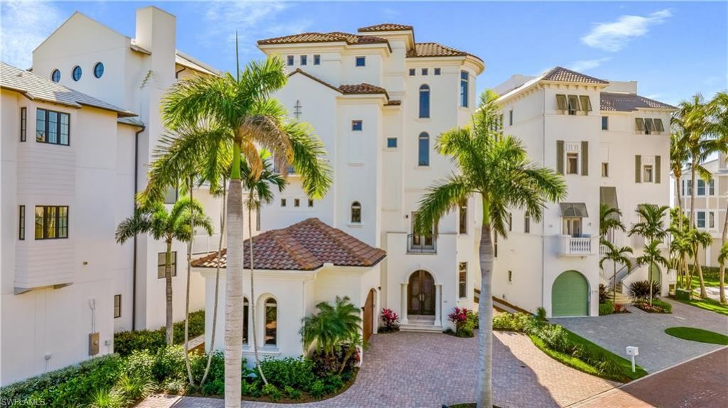 102 Felipe Ln, Bonita Springs, FL 34134 Photo