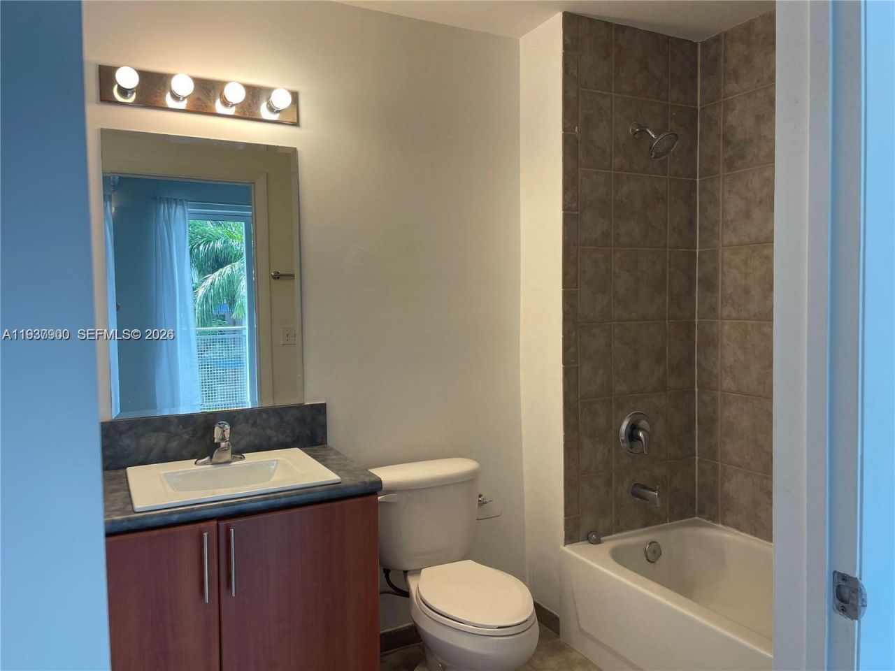 455 NE 25th St , Unit 407, Miami, FL 33137 Photo