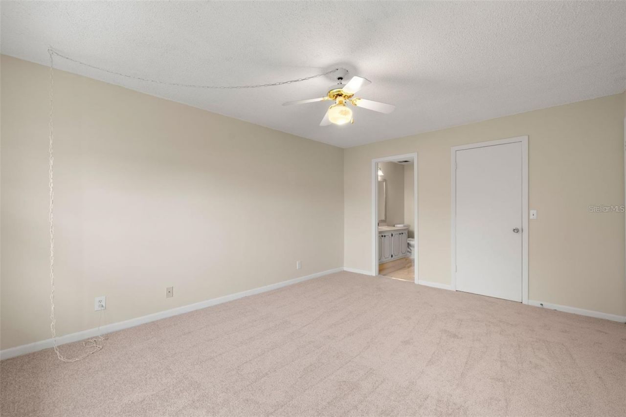 3247 38th Way S, Unit C, Saint Petersburg, FL 33711 Photo