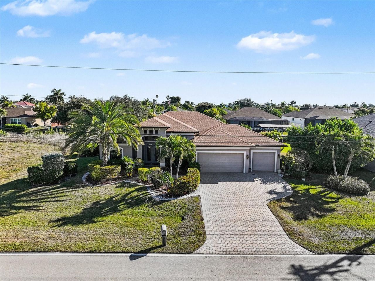 2127 SE 17th Place, Cape Coral, FL 33990 Photo