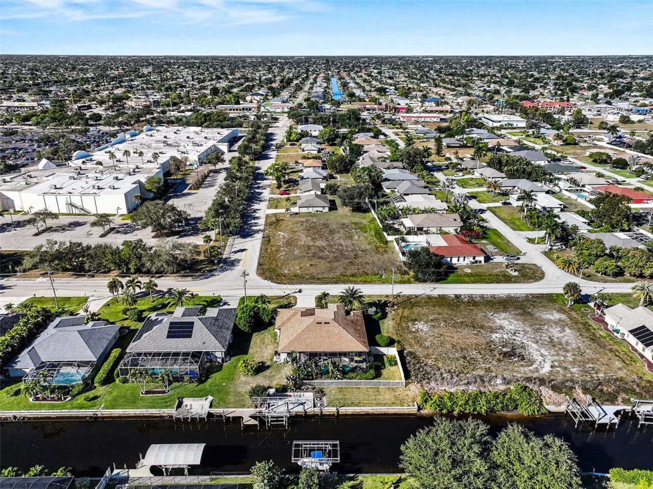 2127 SE 17th Place, Cape Coral, FL 33990 Photo