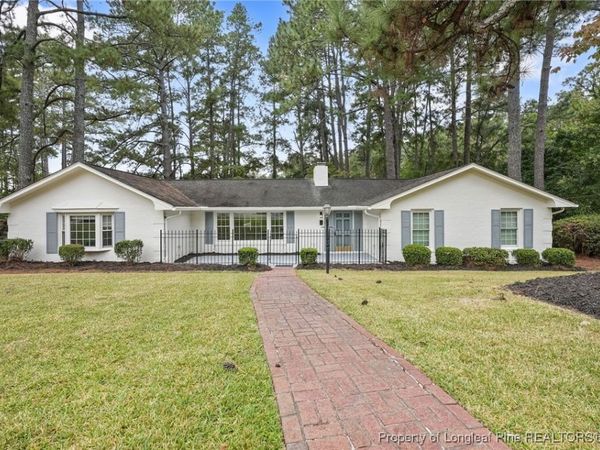 2515 Mirror Lake Drive, Fayetteville, NC 28303