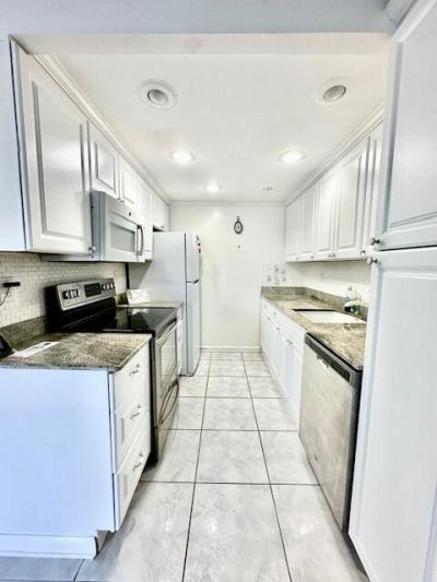 1080 Exeter E, Boca Raton, FL 33434 Photo