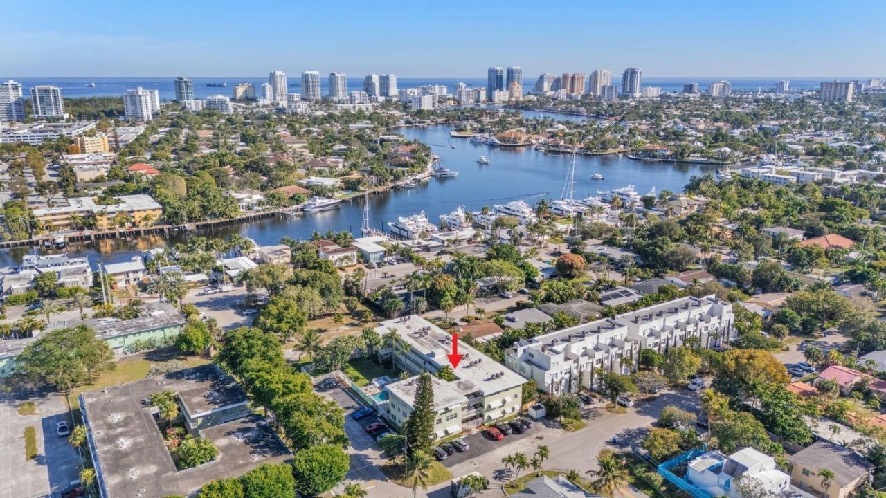 1900 NE 8th Court, Unit 206, Fort Lauderdale, FL 33304 Photo