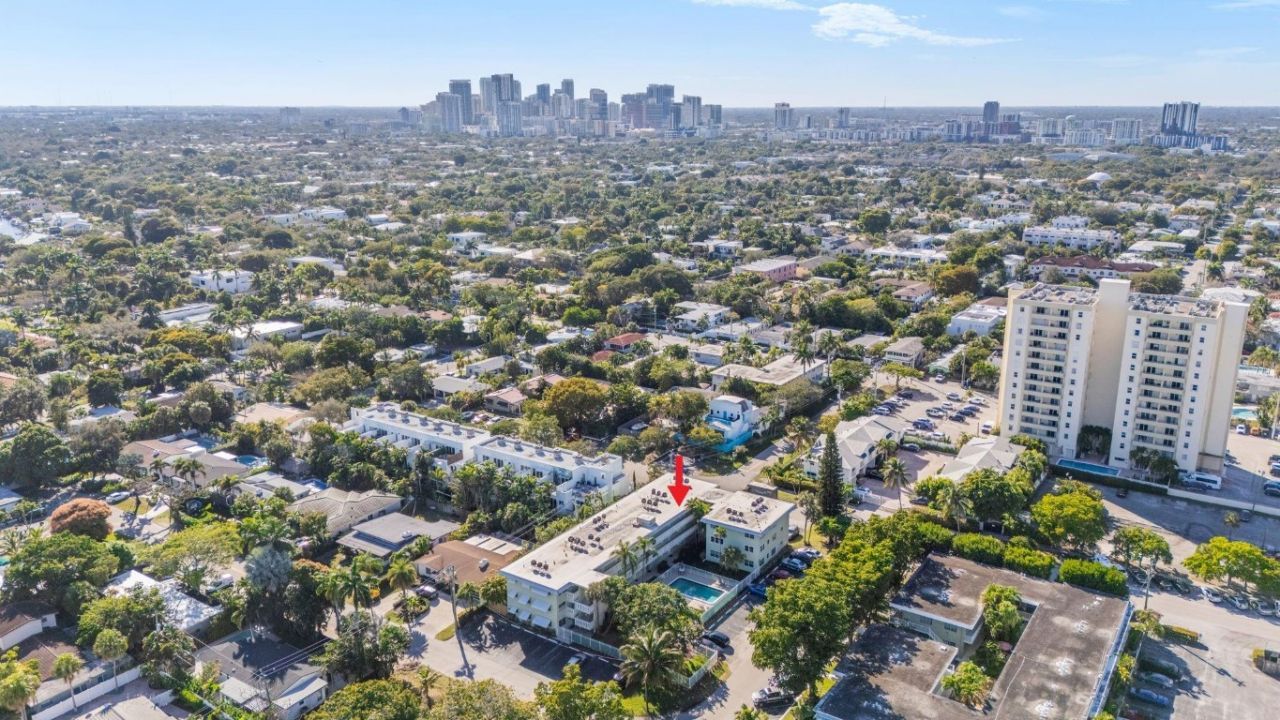 1900 NE 8th Court, Unit 206, Fort Lauderdale, FL 33304 Photo