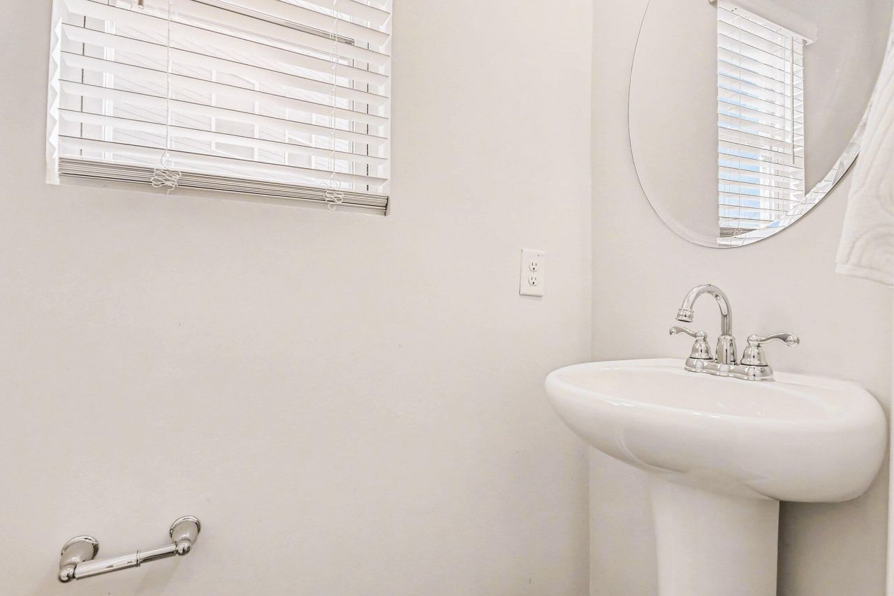 523 Purple Finch Road Photo 10