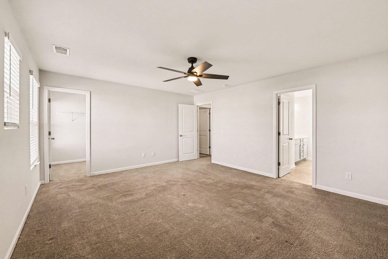 523 Purple Finch Road Photo 17