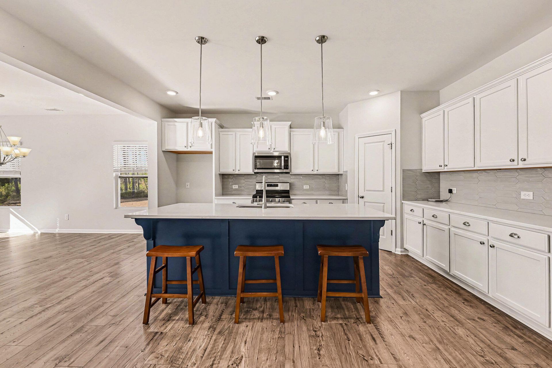 523 Purple Finch Road Photo 4