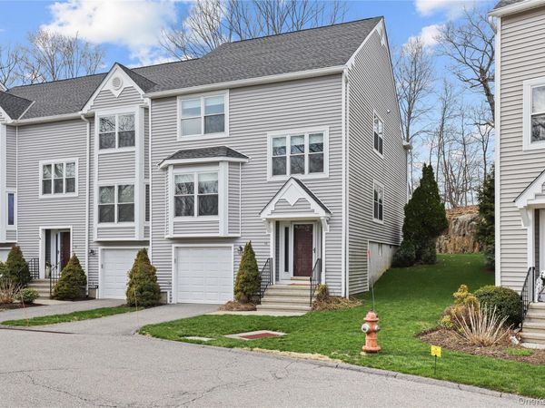 10 Guilford Circle, Goldens Bridge, NY 10526