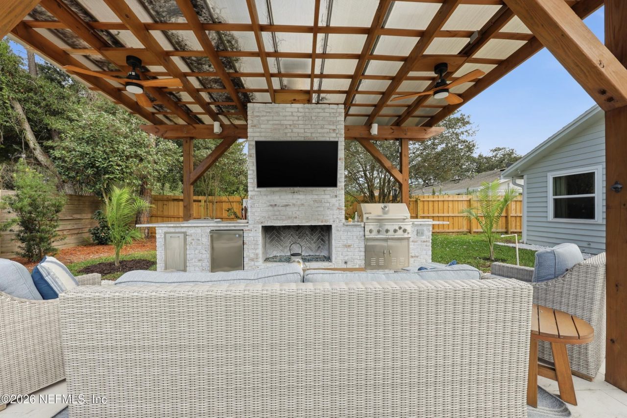 1828 Hamlet Lane N, Neptune Beach, FL 32266 Photo