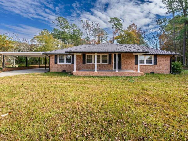 912 Camp Wiggins Rd., Florence, SC 29506