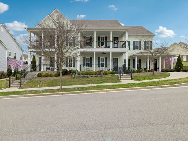 2355 Fairchild Cir, Unit 102, Nolensville, TN 37135