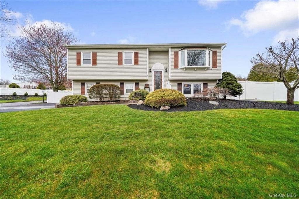 14 Oxford Lane, Harriman, NY 10926 Main Photo