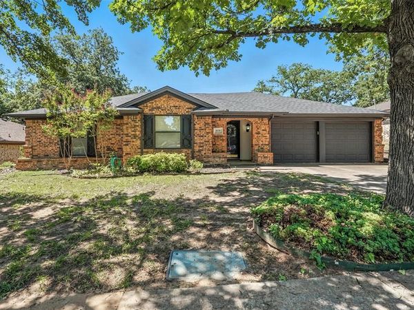 1630 Post Oak Drive, Bedford, TX 76021