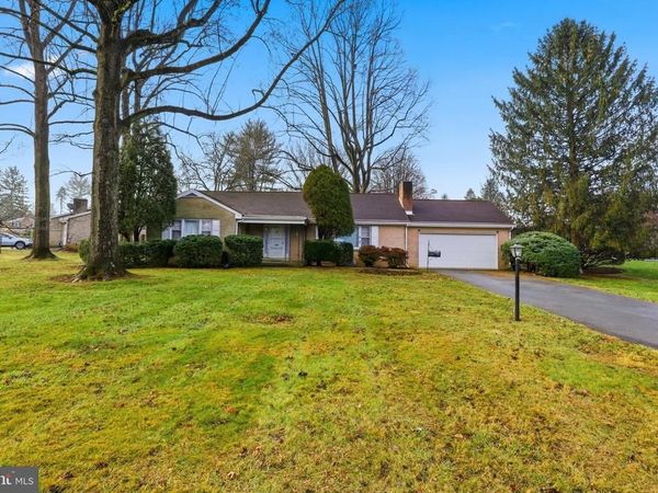 714 NOBLE BOULEVARD, CARLISLE, PA 17013