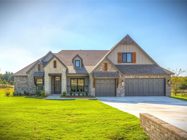 2014 E 45th Place , Sand Springs, OK 74063