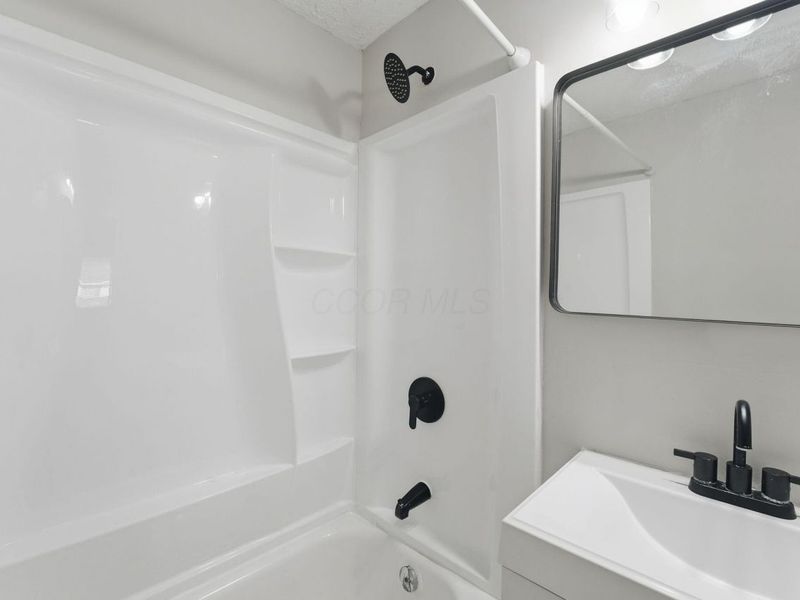 577 Barcher Road, Columbus, OH 43207 Photo 21